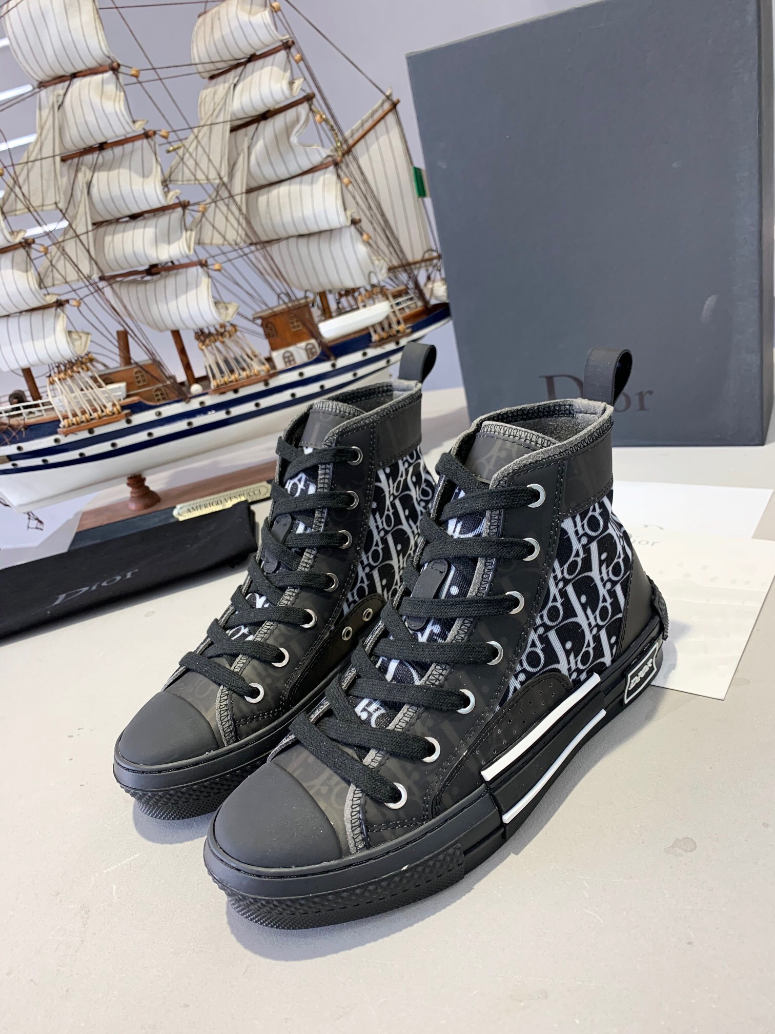 Dior&Kaws帆布鞋072