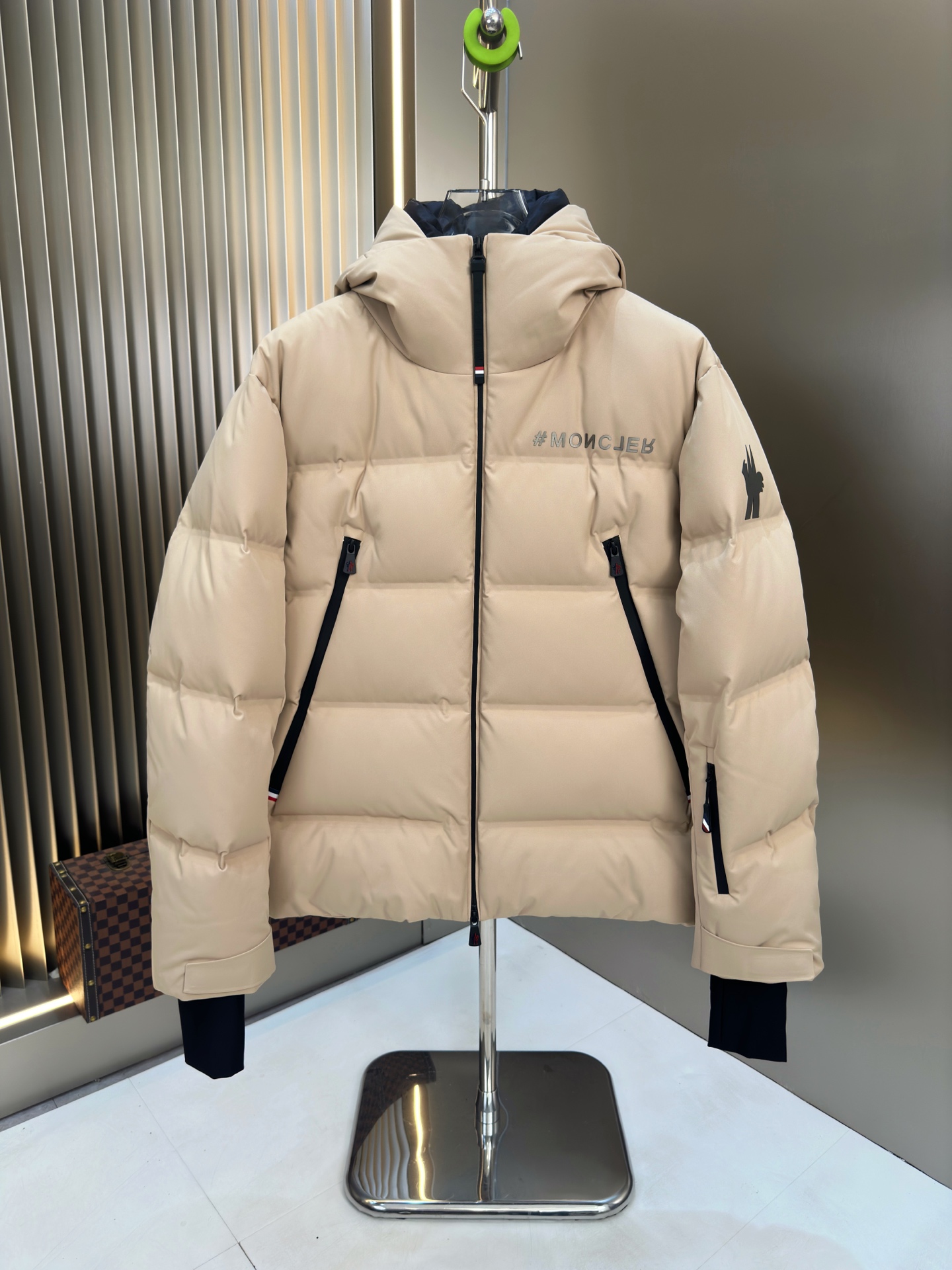 Moncler Down Jacket Ladies' Favorite Clothes