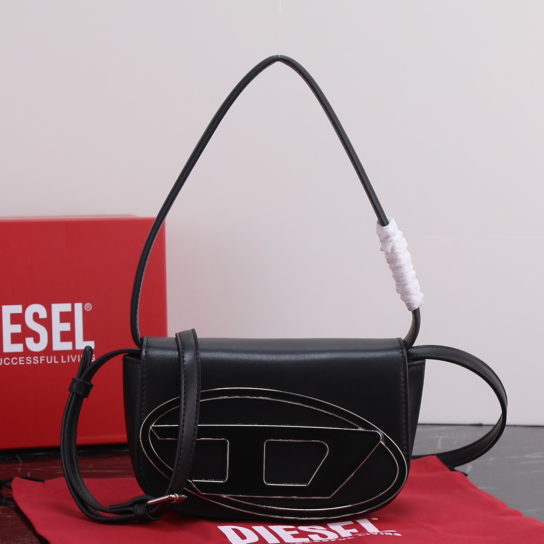 Diesel 1DR Shoulder Bag 521 LM09 20cm