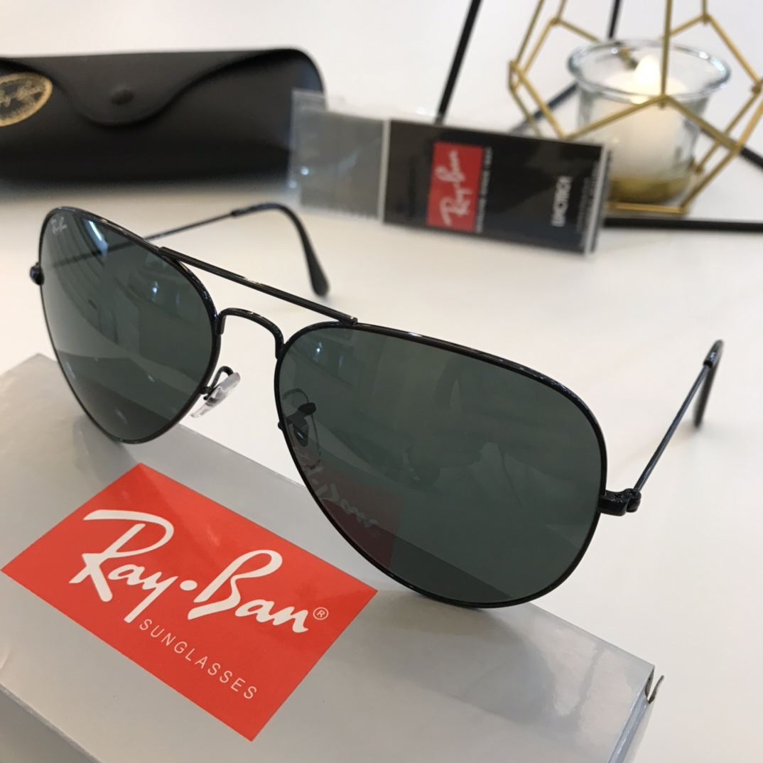 Ray-Ban Sunglasses RB3026