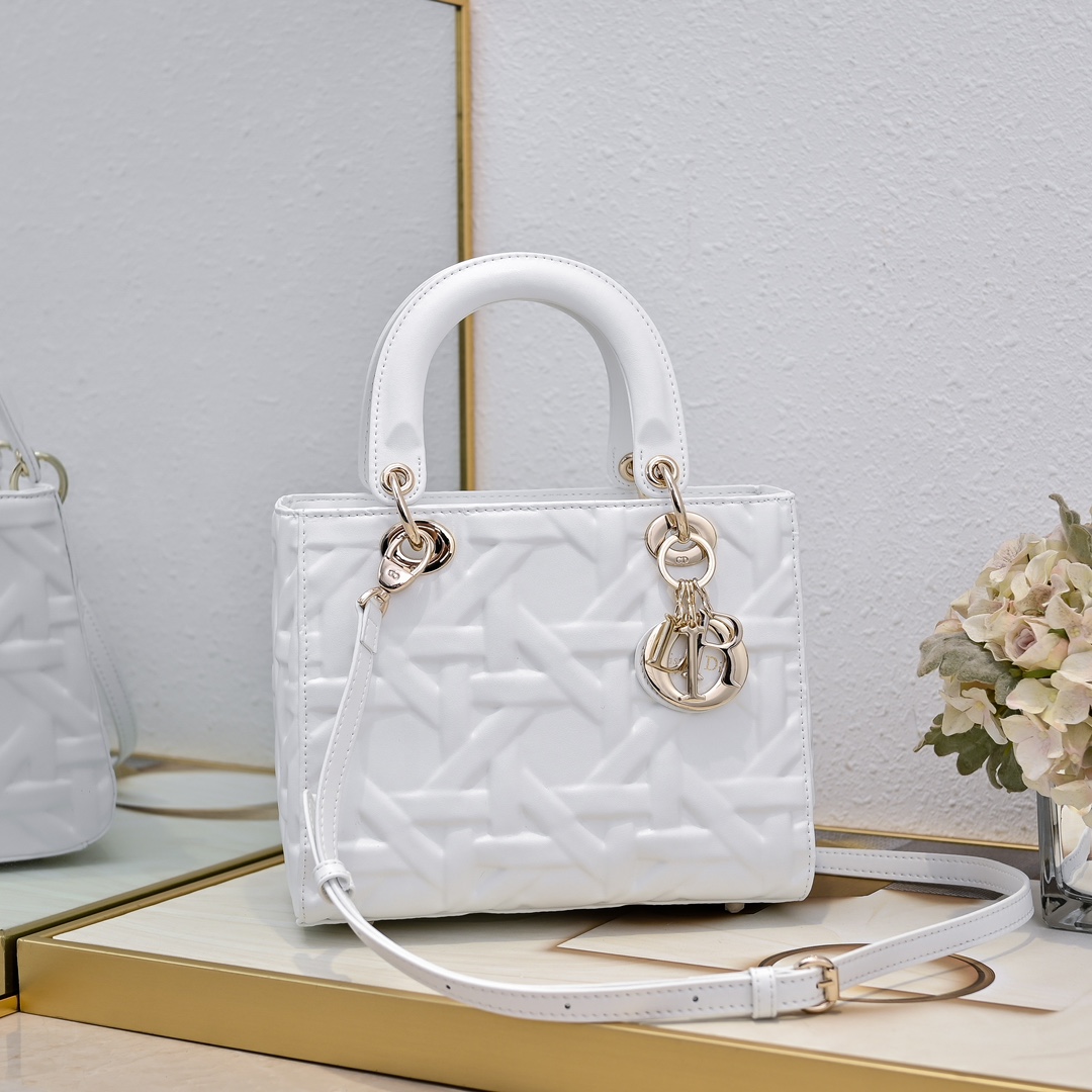 Dior Medium Lady Dior Bag 1022 XB002 24cm