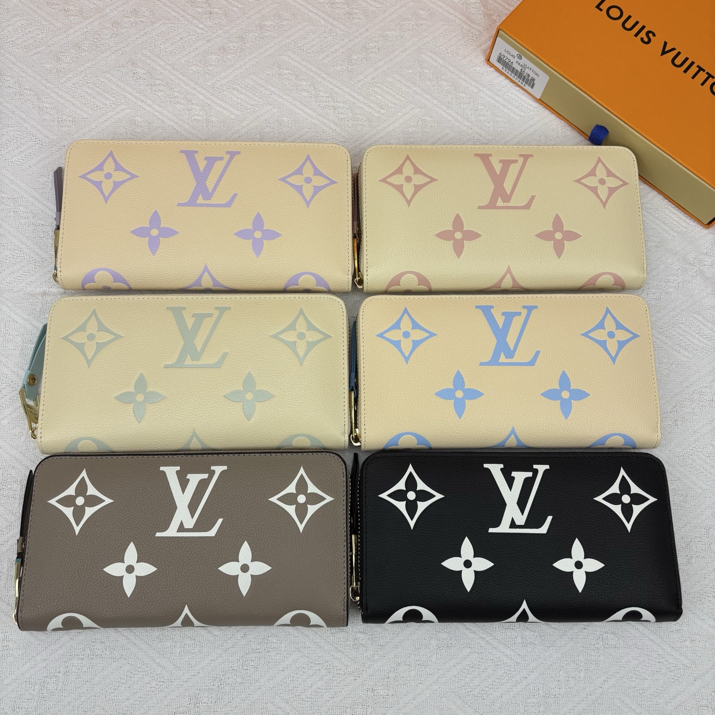 Louis Vuitton Zipper Wallet Card Holder Monogram M69794