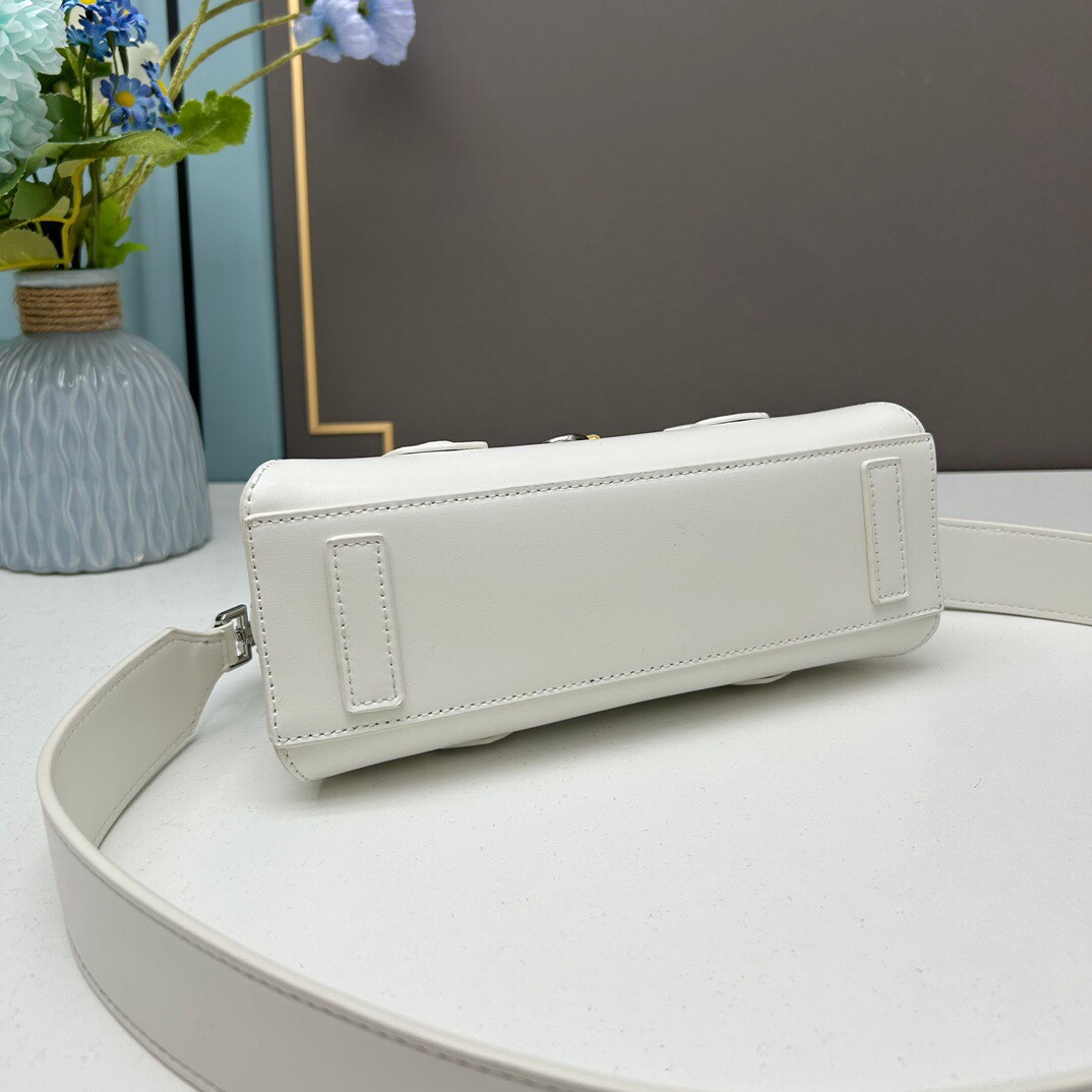 Mini Antigona Stretch Bag White 8668 LM012 25cm