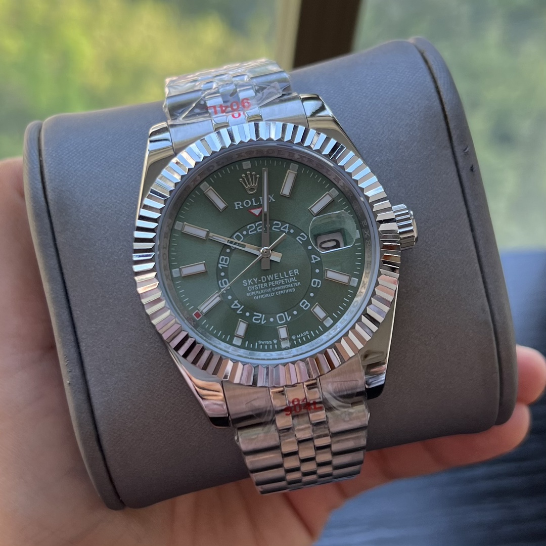 Rolex Sky-Dweller 42mm