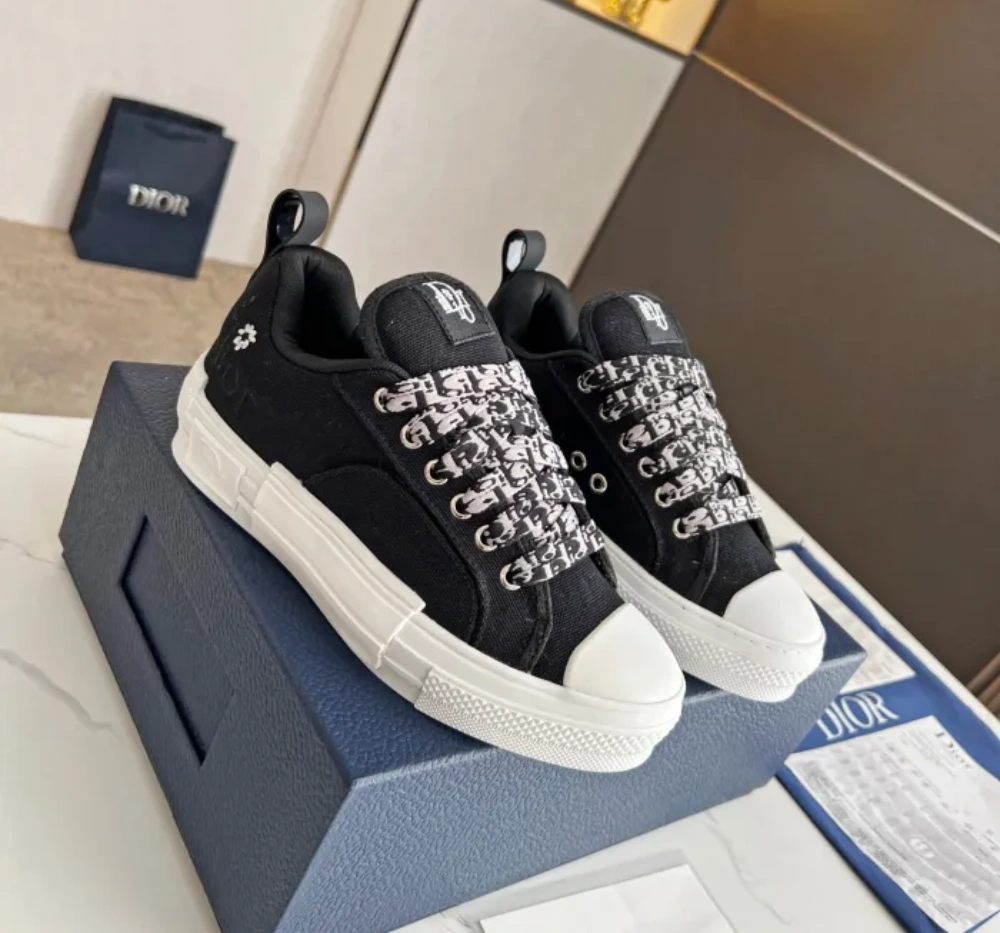 Dior 002 Casual shoes XM 072