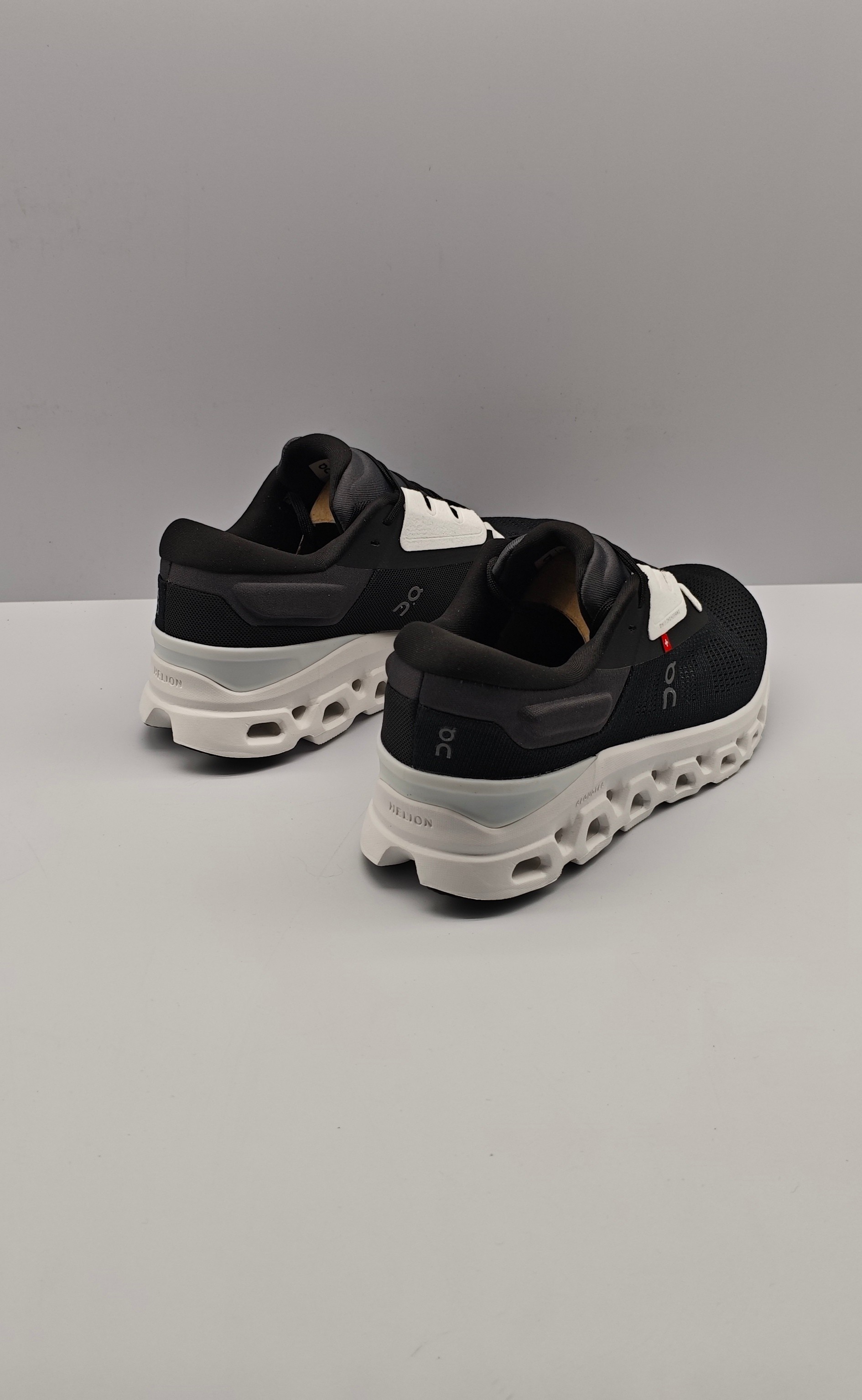 On Cloud Sneakers Sports shoes ON Cloudstratus 3