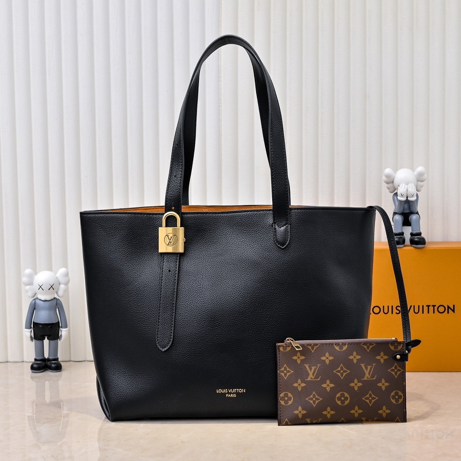 Louis Vuitton Shoulder Bag Ladies' Favorite
