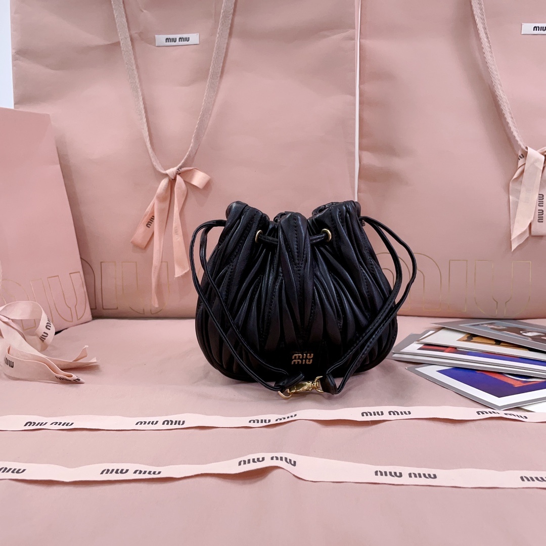 Miu Miu Shoulder Bag Ladies' Favorite