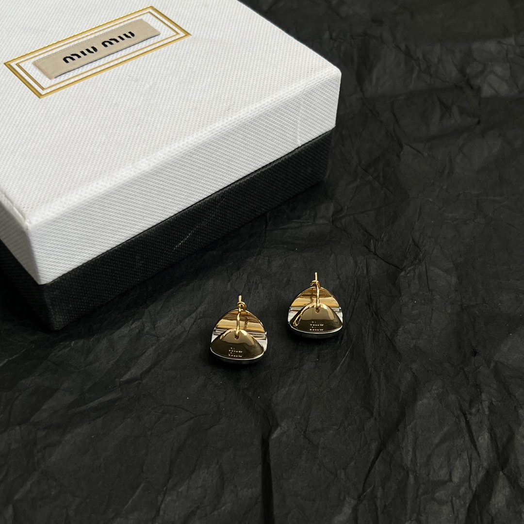 Miu Miu Jewelry Earring Small and Exquisite with Full Design Sense