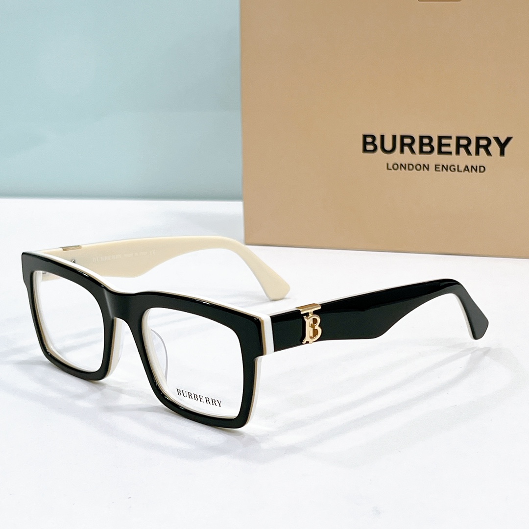 Burberry Sunglasses BE4421 SM501