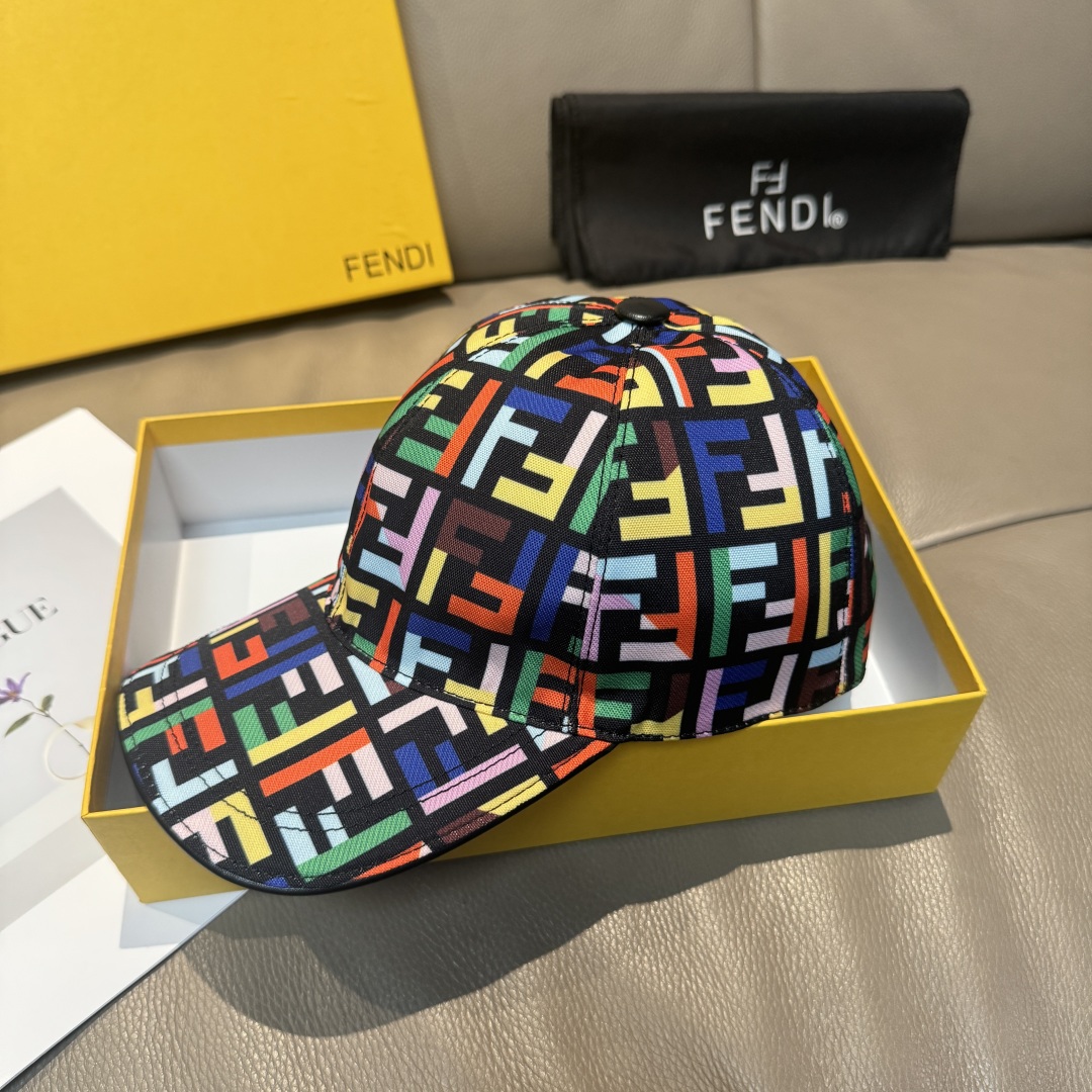 Fendi Hat Contrast Color Baseball Cap Accessories