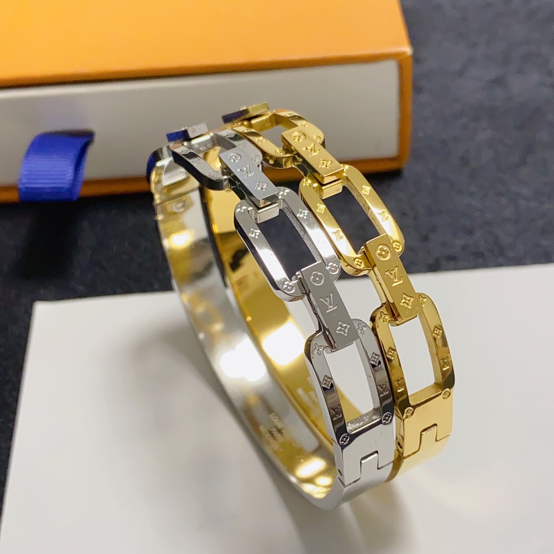Louis Vuitton Jewelry Bangle letter printed clover carving with logo tank interlocking hollow bracelet
