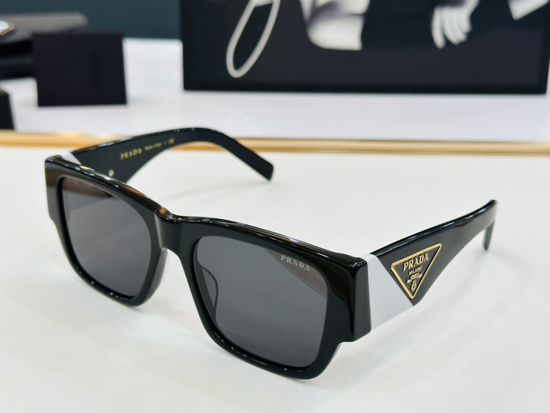 Prada Sunglasses SPR97Y SM051