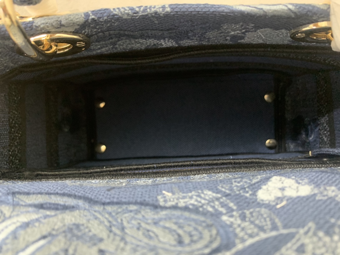 10A + top quality Dior Medium Lady D-Lite Bag 9920 DD003 24cm