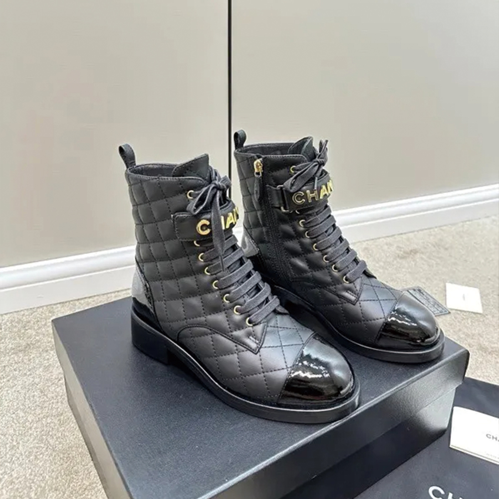 Chanel 006 boots XM093
