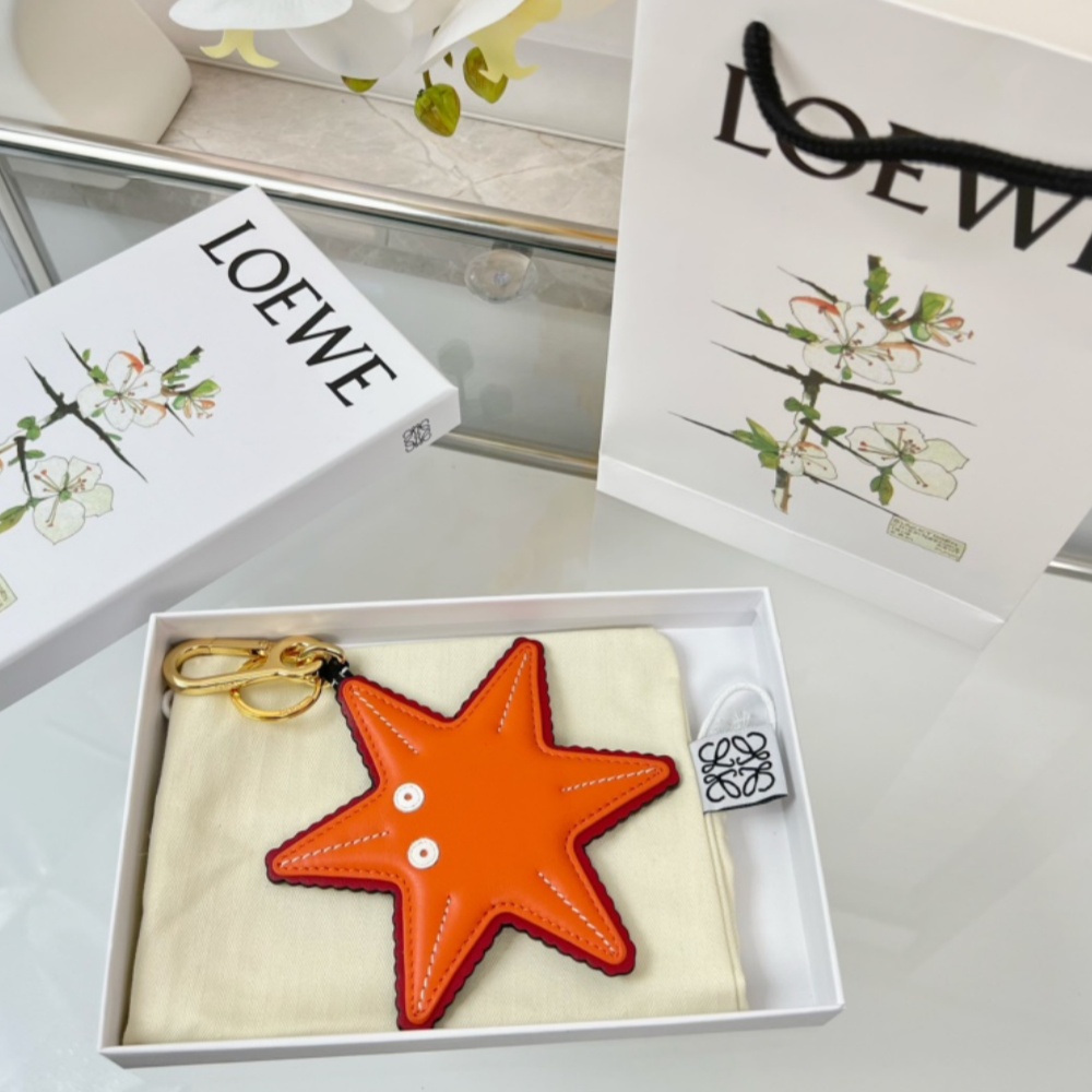 Loewe Key Chain Star Charm Imported Calfskin Keychain Pendant Accessories