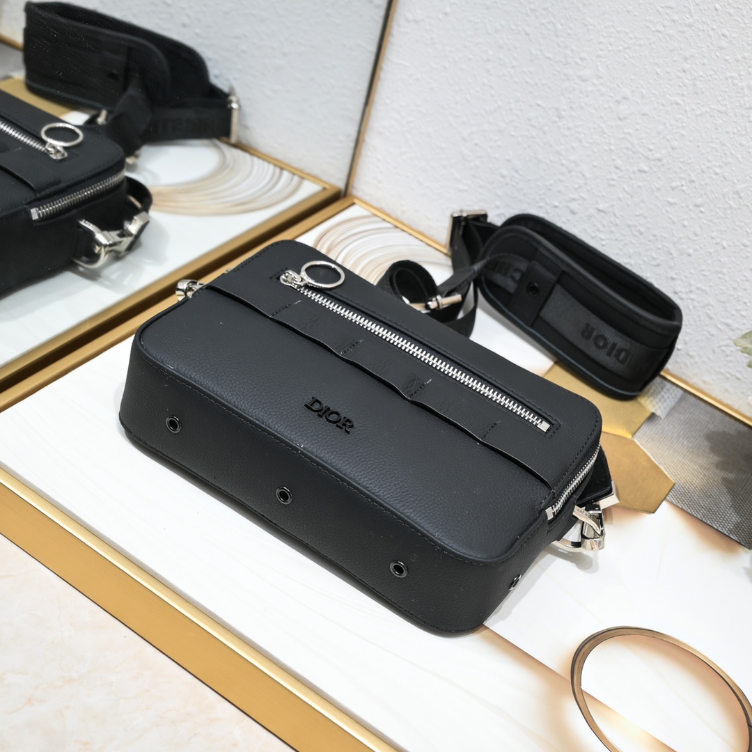 Dior Safari Messenger Bag 1050 XB012 22cm