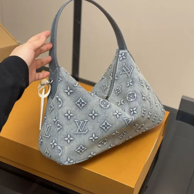 LV Hobo Shoulder Bag 077 DB581 32cm