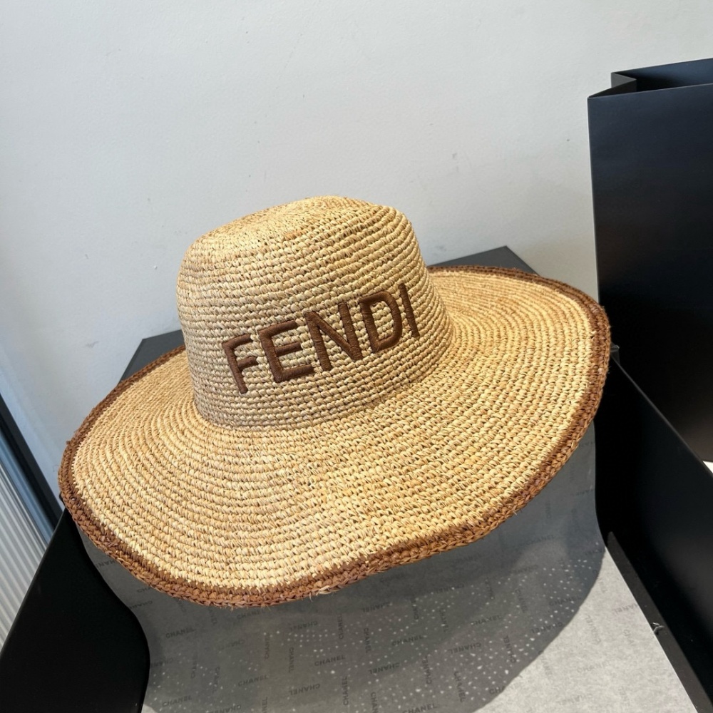 Fendi Hat Hand-Crocheted Raffia Hat 57cm Accessories