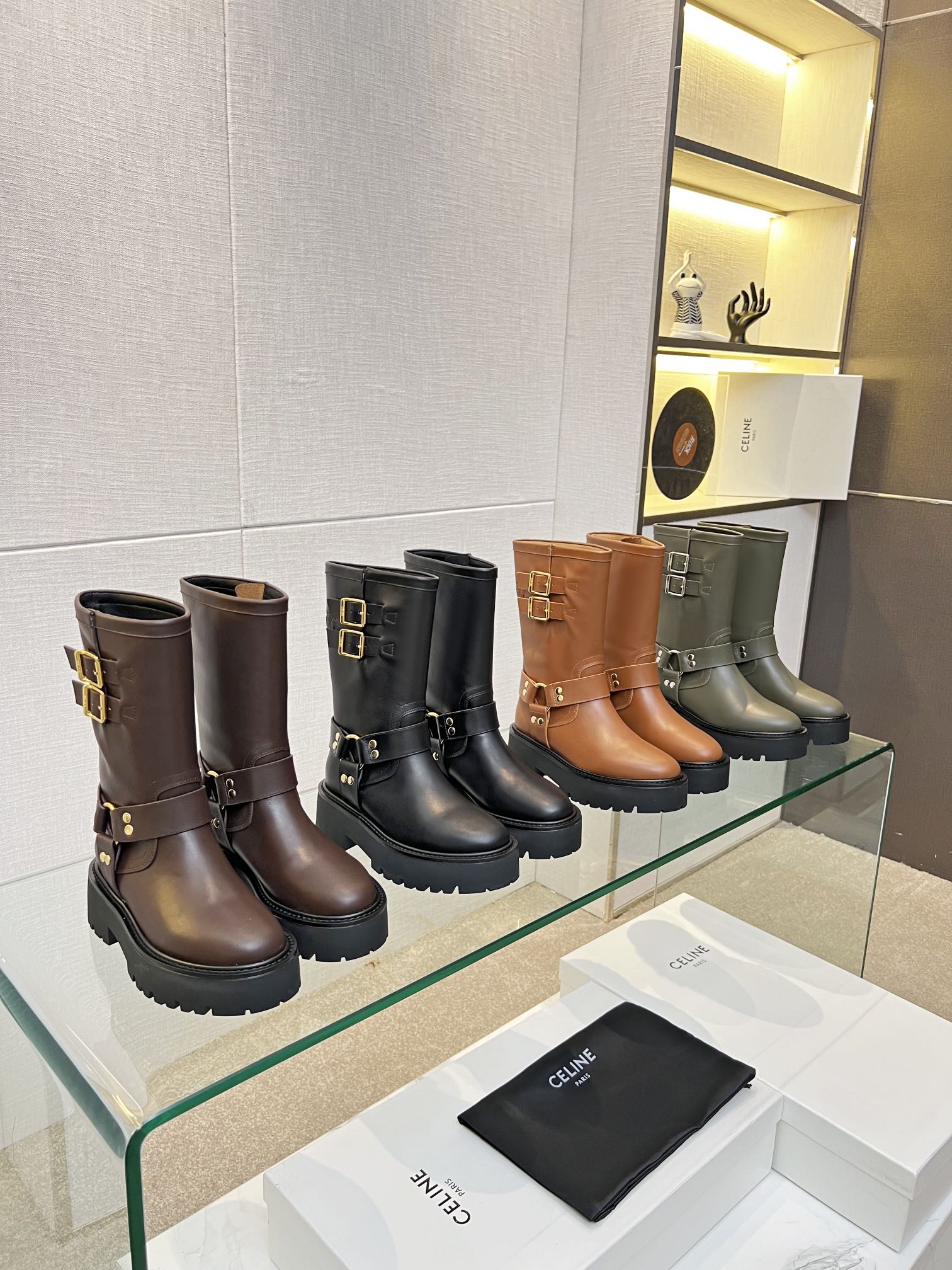Celine 002 boots XM593