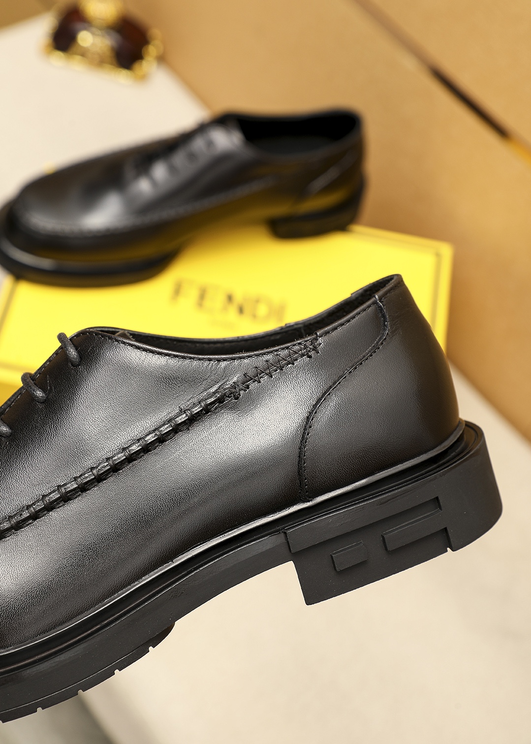 Fendi Shoes Leather Shoes