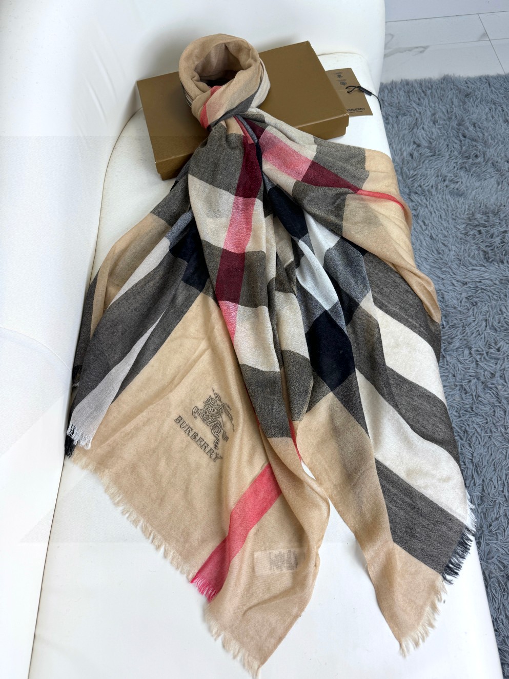 Burberry Scarf Classic Plaid Scarf Cashmere 90*200cm Accessories