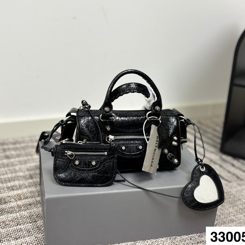 Balenciaga Shoulder Bag Ladies' Favorite