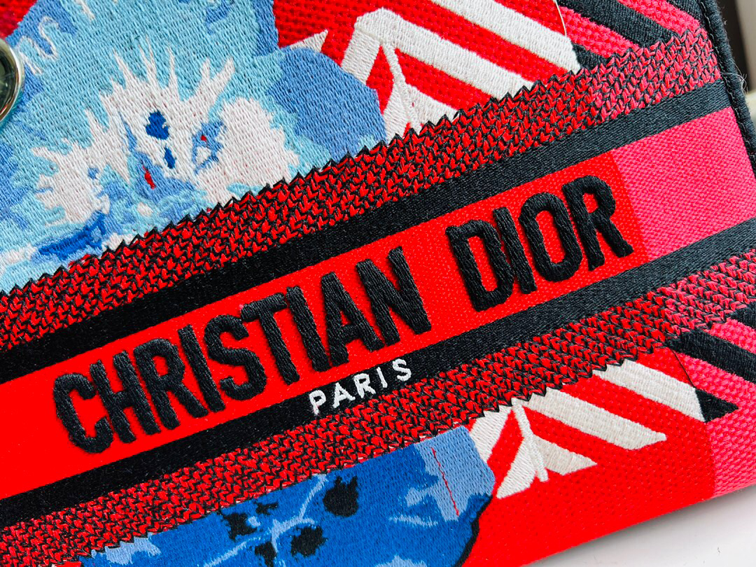 10A + top quality Dior Medium Lady D-Lite Bag M0565 LM003 24cm