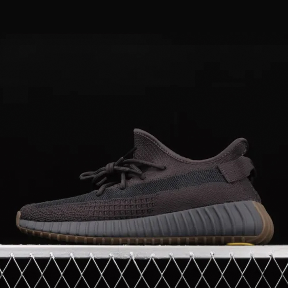 Yeezy Boost 350 V2“Cinder”FY2903