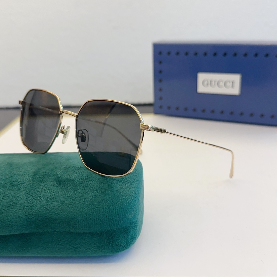Gucci Sunglasses GG1032S SM021