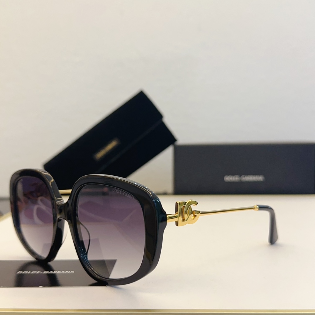 Dolce & Gabbana Sunglasses DG4421 SM051