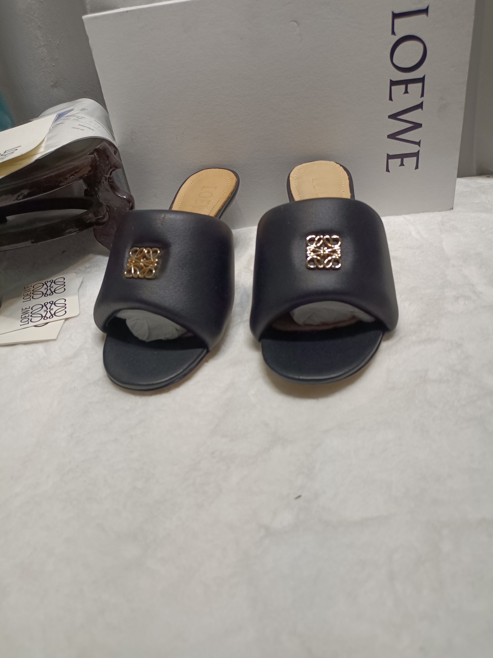 LOEWE shoes 004 XM042