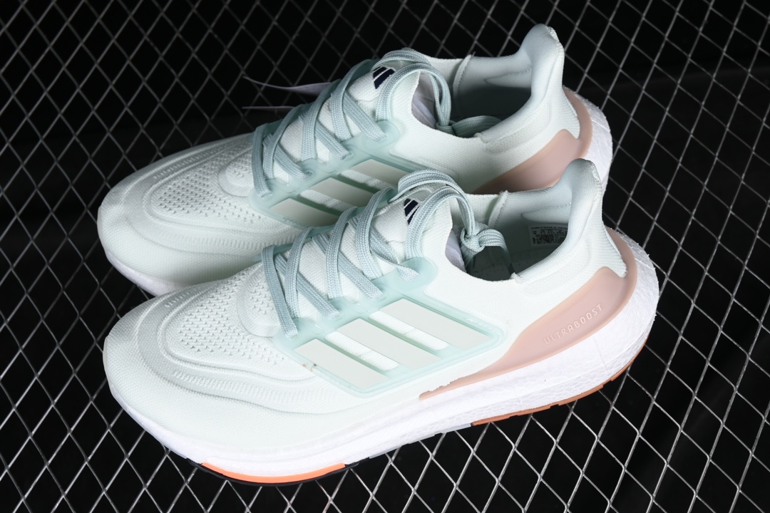 Ad Ultra Boost Light 23 HQ6338 XM542