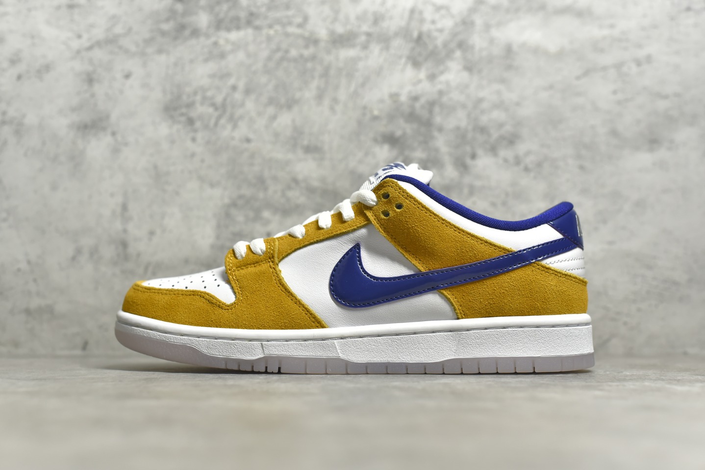 NK SB Dunk Low Pro “Laser Orange” BQ6817-800 XM072