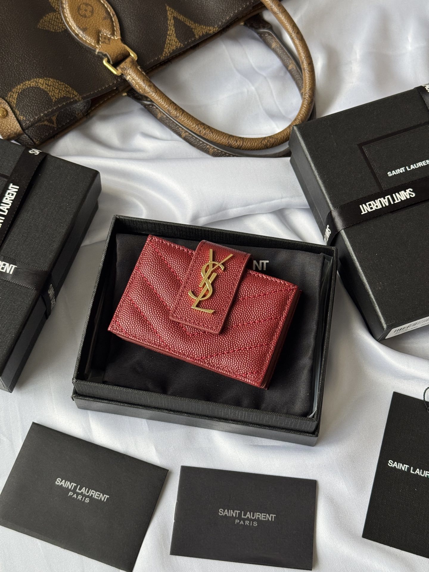 Saint Laurent Card Holder Wallet 607907
