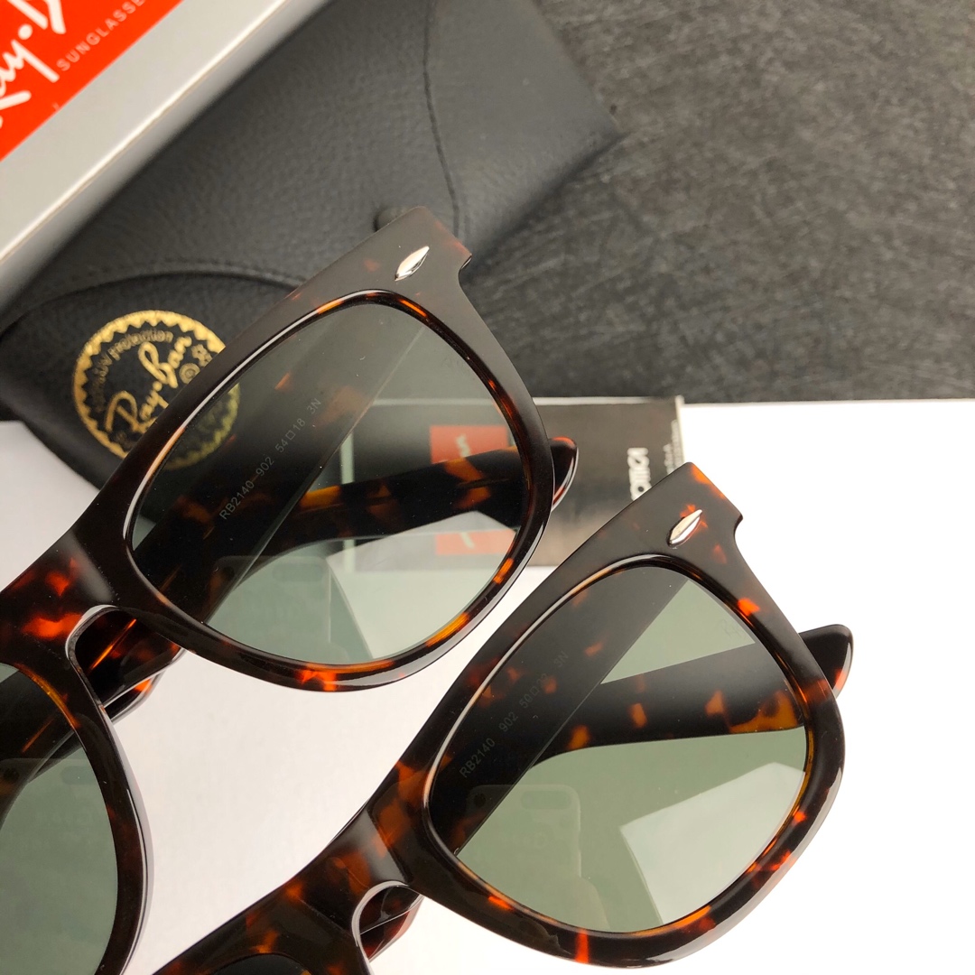 Ray-Ban Sunglasses RB2140