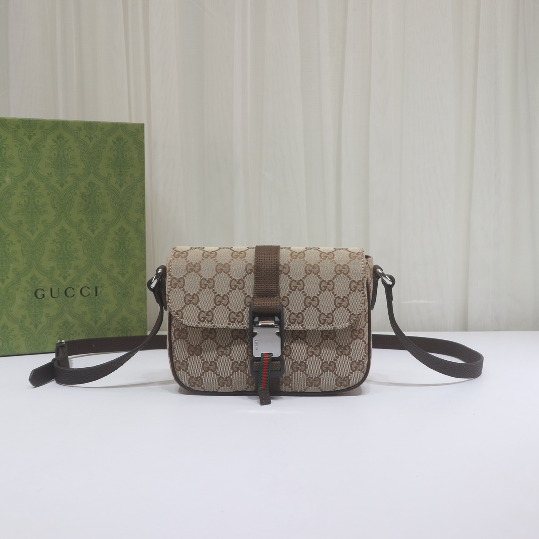 Gucci Shoulder Bag 802100 LM071 20cm