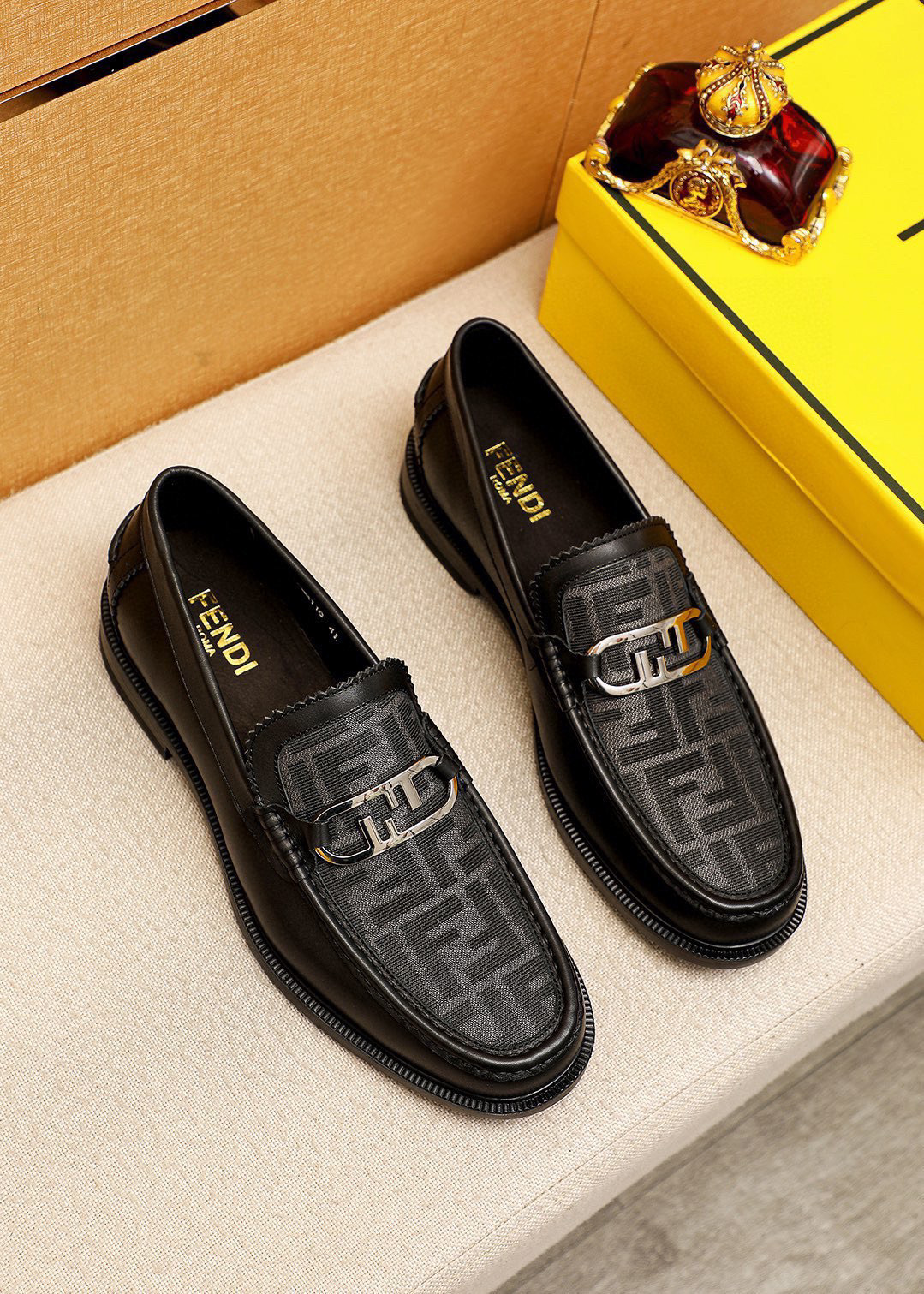 Fendi Shoes Leather Shoes