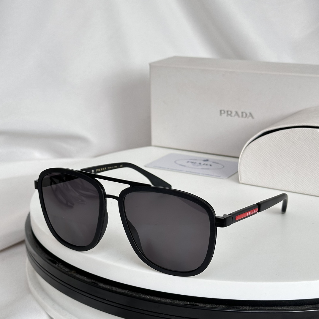 Prada Sunglasses SPR50YS SM061