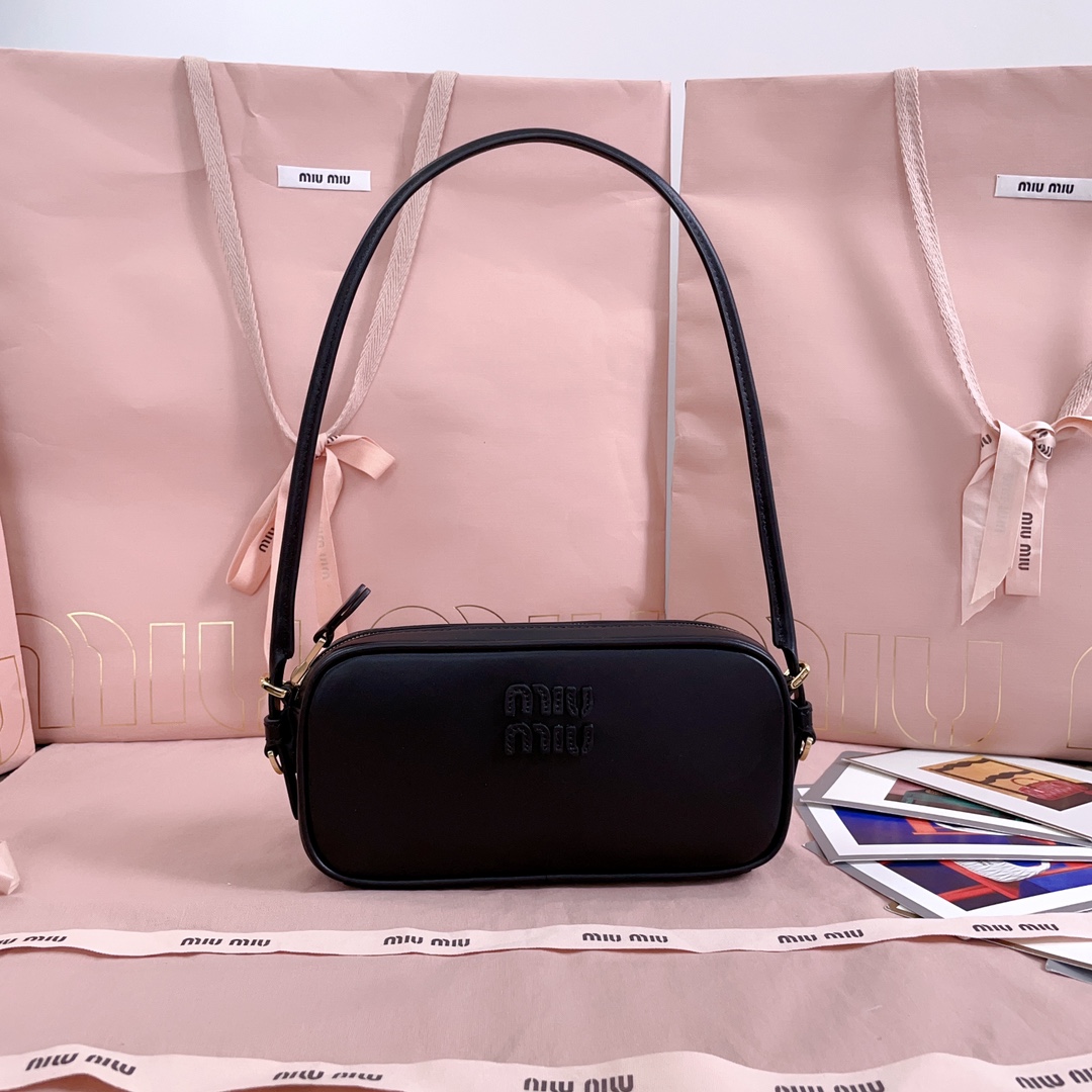 Miu Miu Shoulder Bag Ladies' Favorite