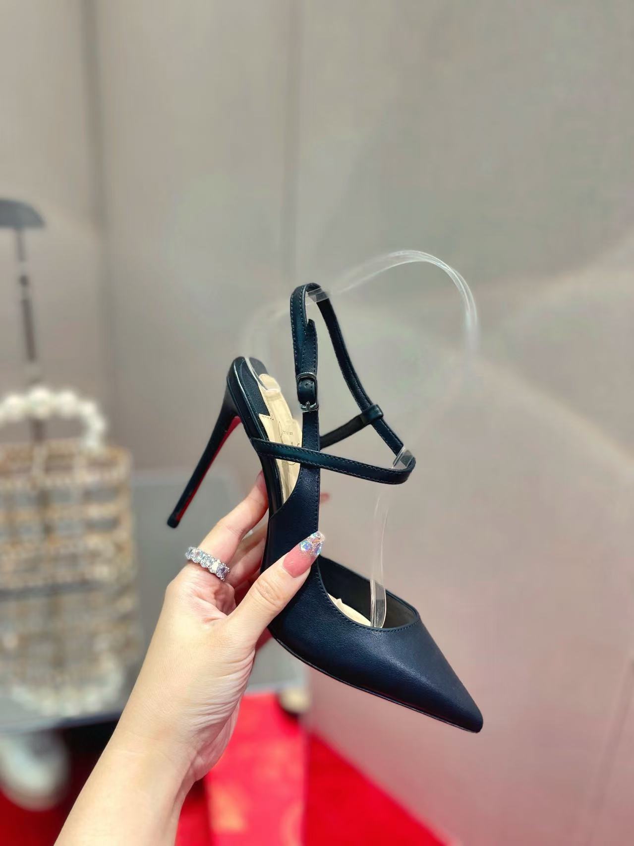 Christian Louboutin shoes 061 HL003