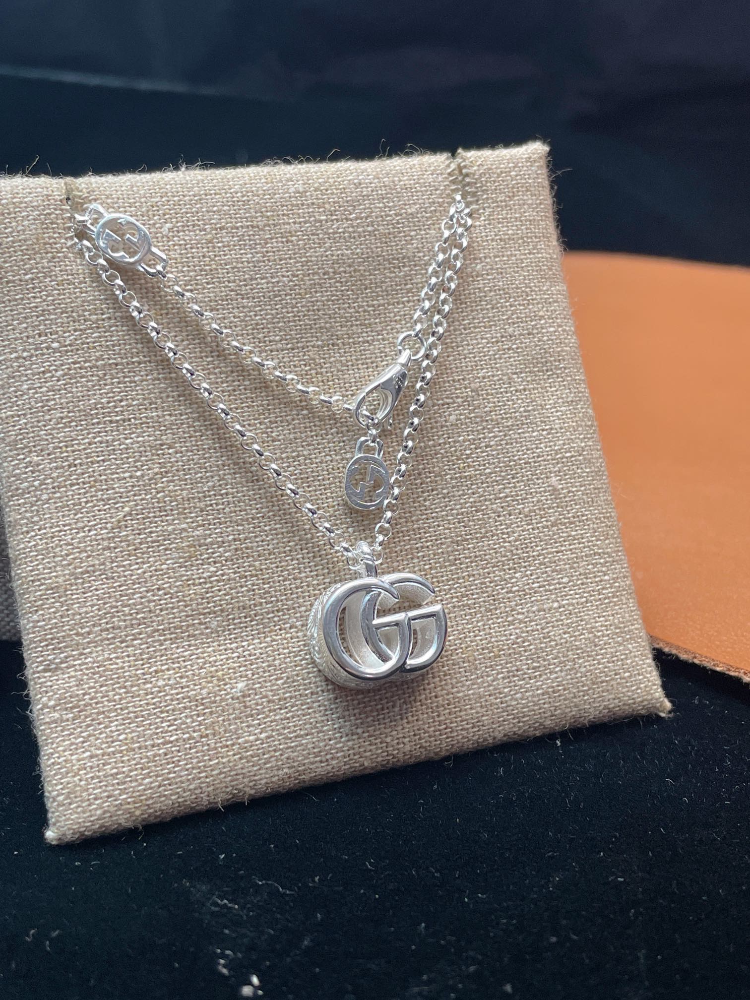 Gucci Jewelry Necklace Bright silver double G necklace