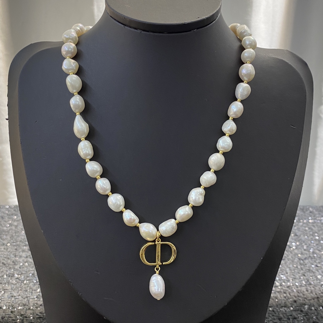 Dior Jewelry Necklace CD Natural Baroque Pearl Necklace