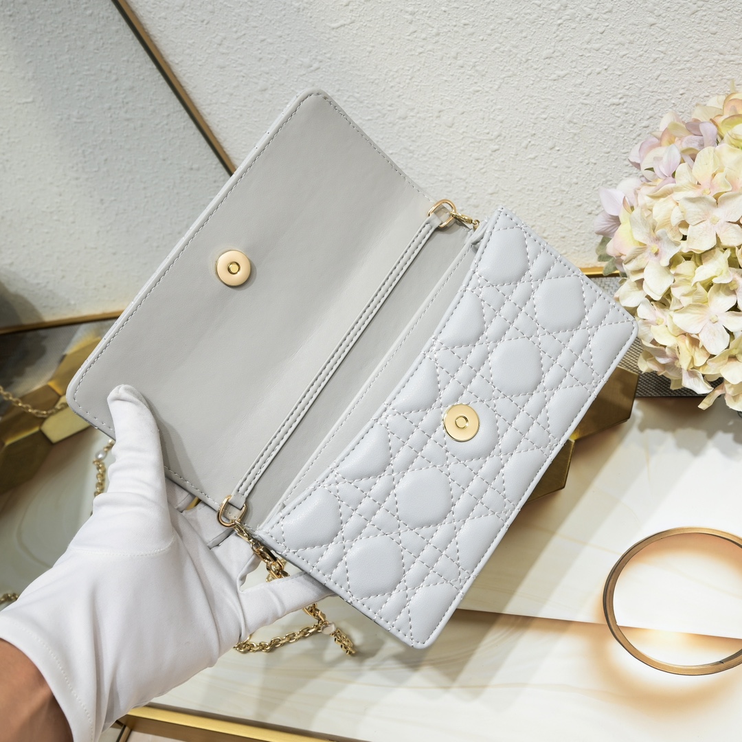 Miss Dior Mini Bag Gray sheep CD2023 XB071 21cm