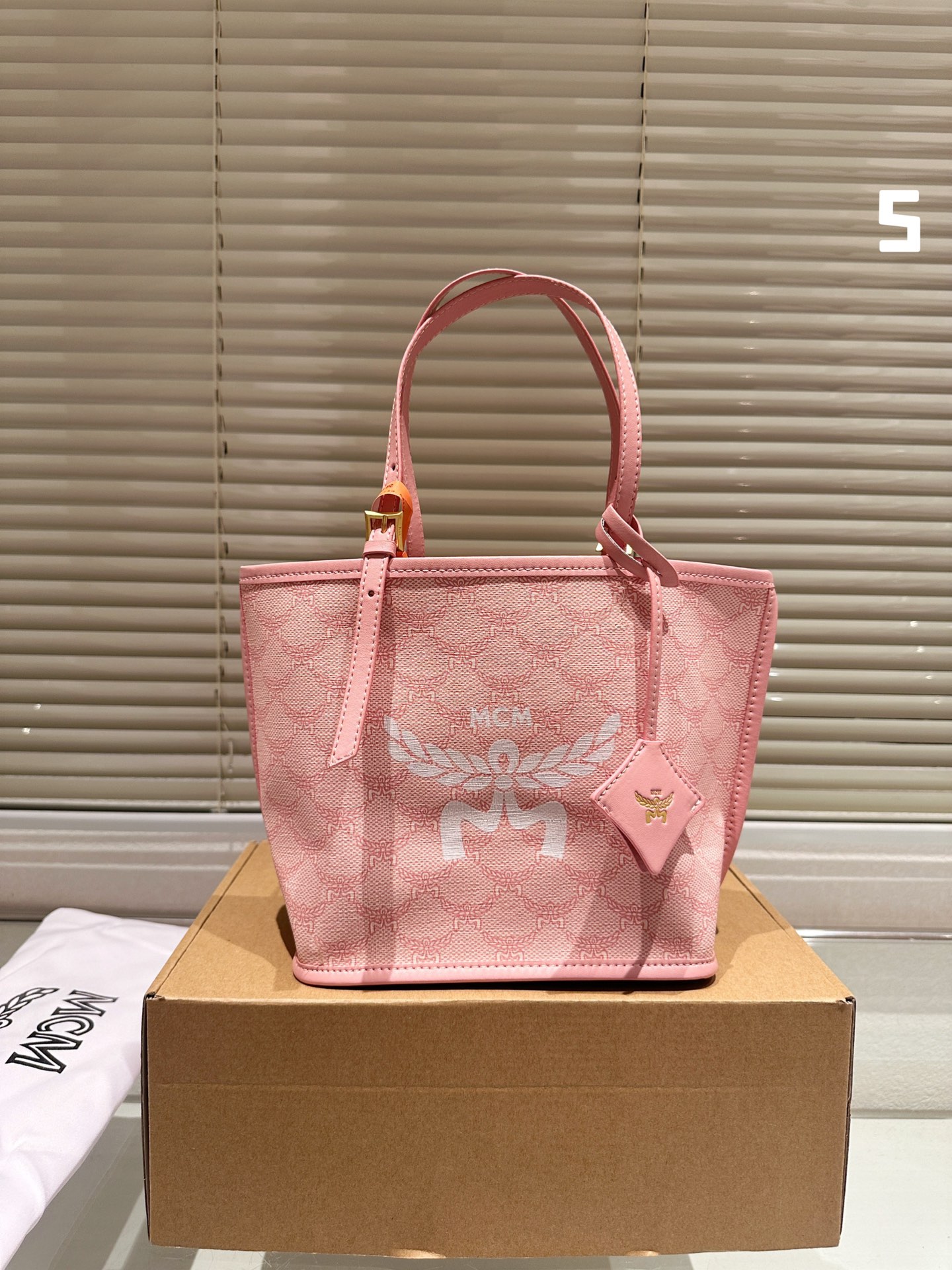 MCM Lauretos Tote 008 LLS051 21cm