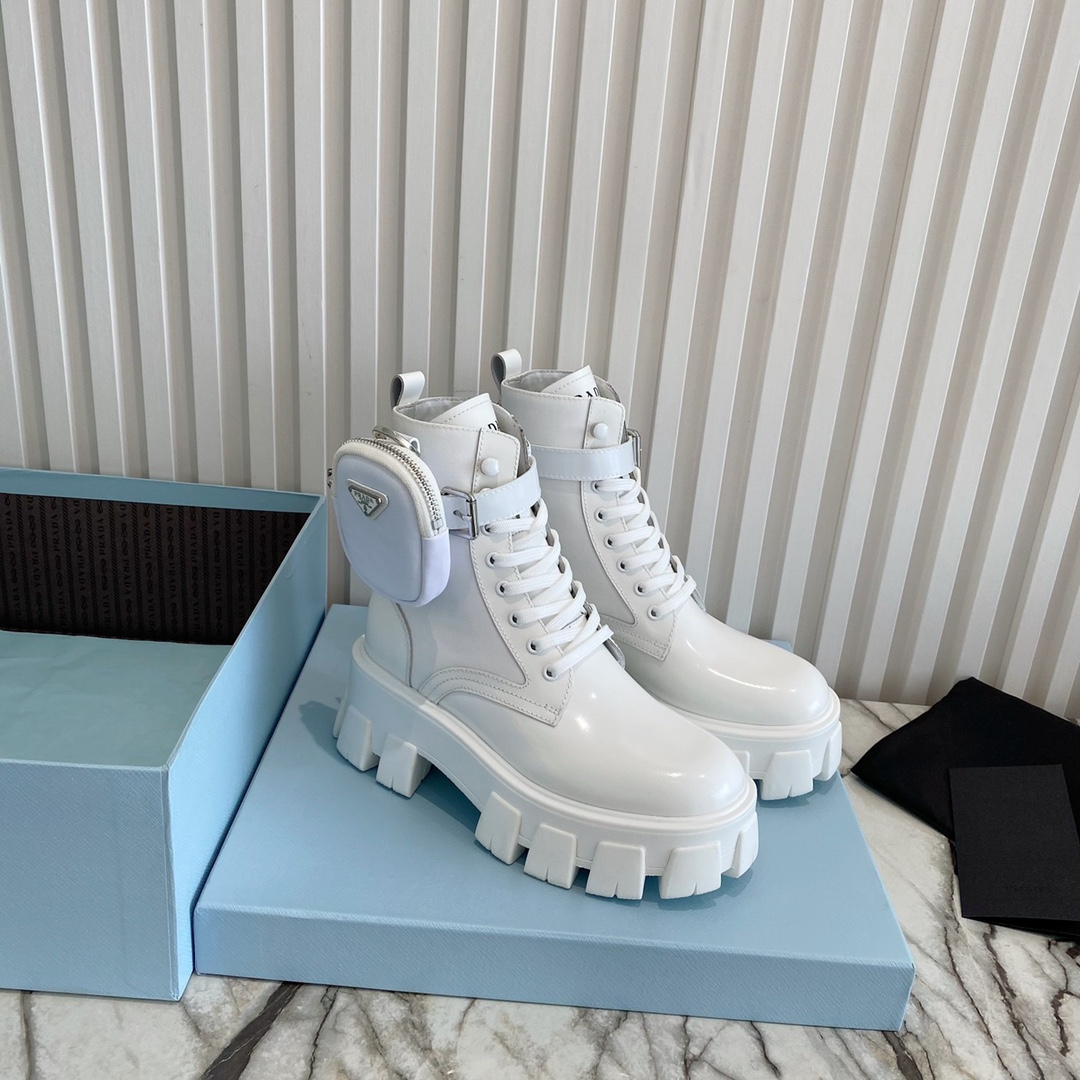 PRADA 001 boots XM023