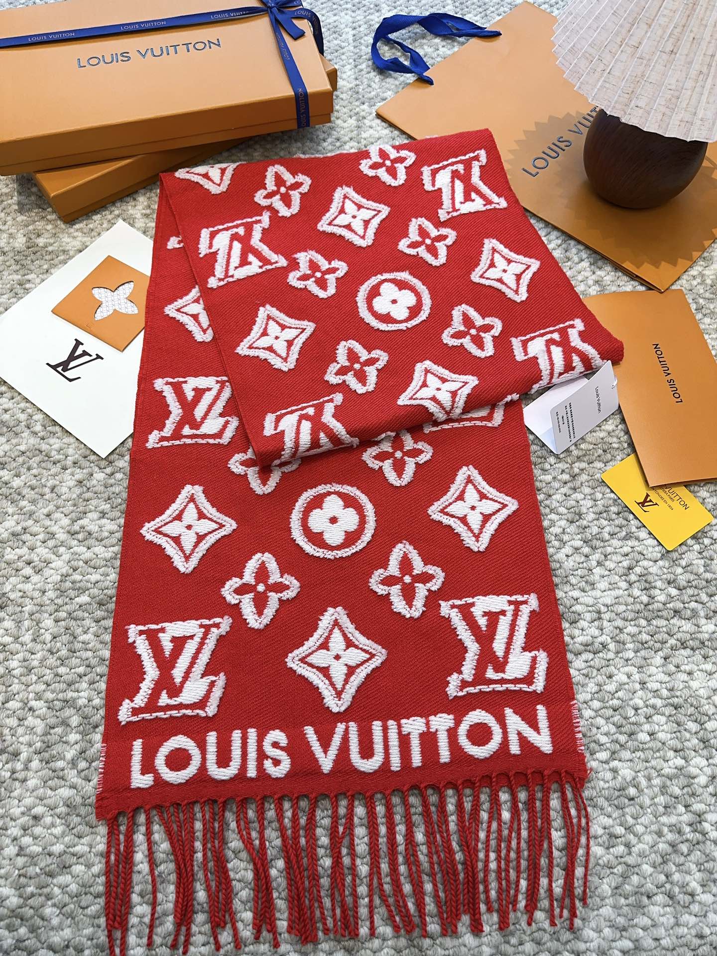 Louis Vuitton Scarf Contrast 3D Scarf 90% Wool 9% Cashmere 1% Silk 34*200cm Accessories