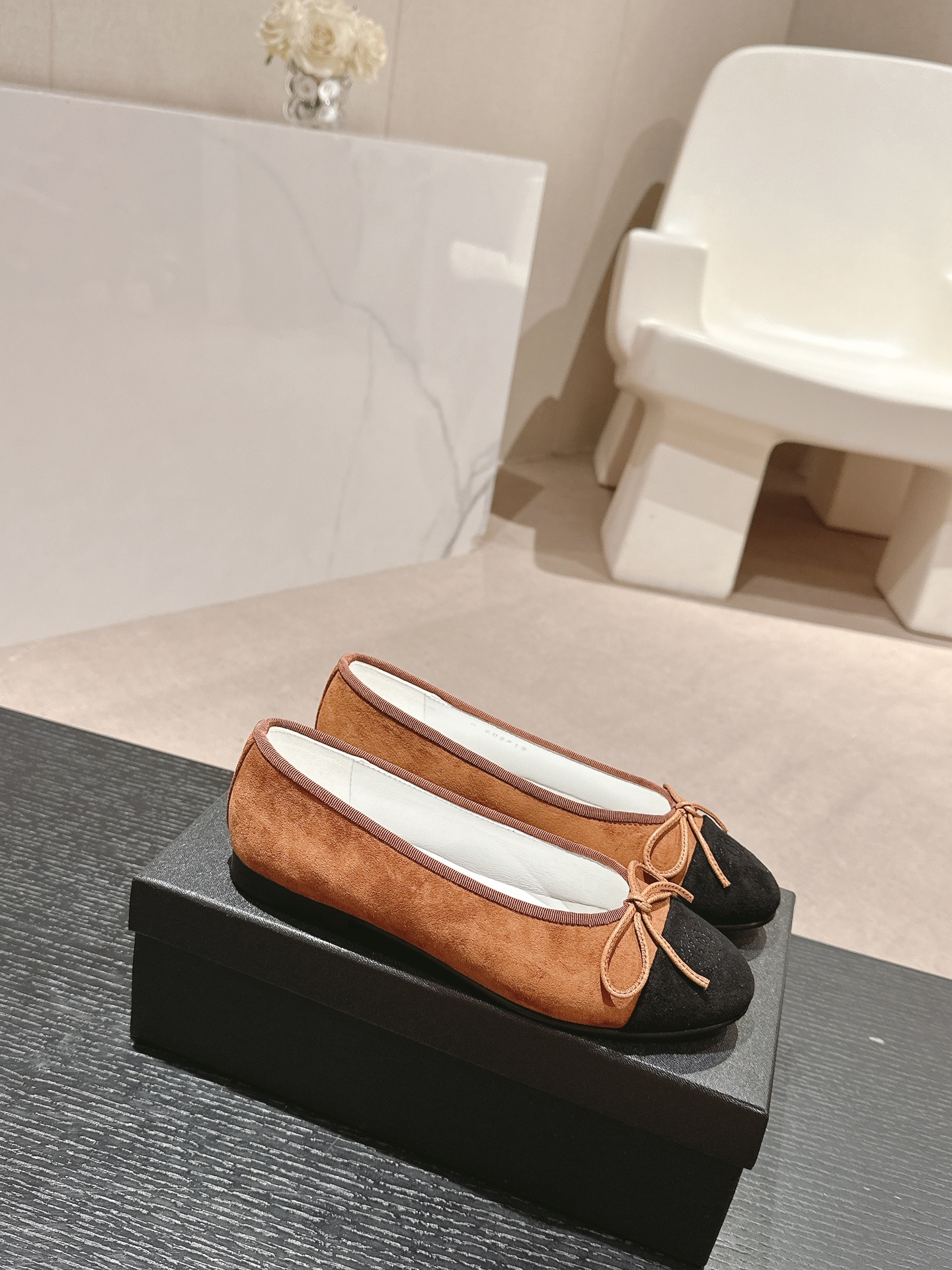 Chanel shoes 063 XM072