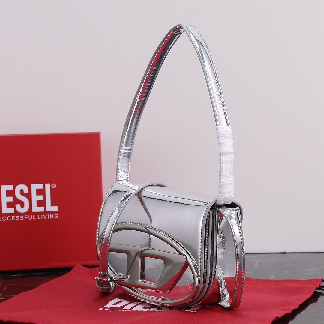 Diesel 1DR Shoulder Bag 521 LM09 20cm