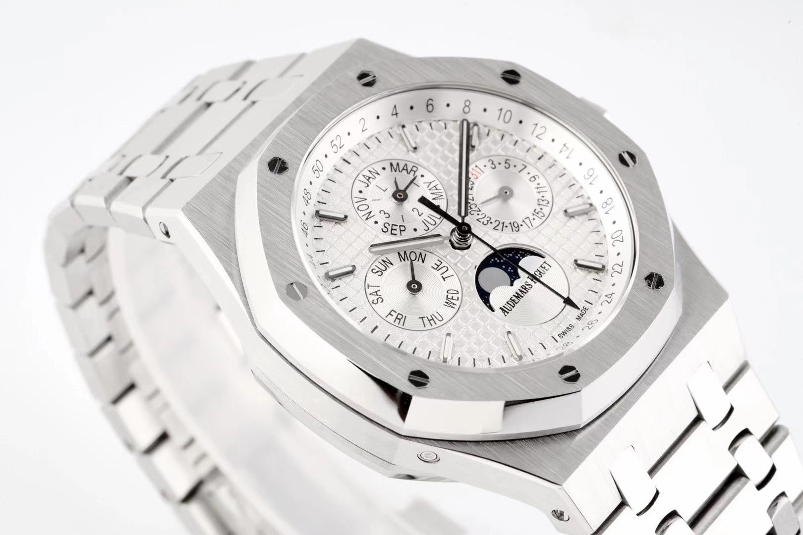 Audemars Piguet ROYAL OAK 26574 41mm